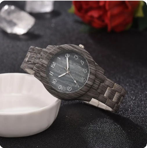 Nachhaltige Armbanduhr aus Holz